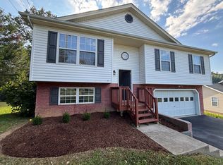 153 Meadowlark Dr, Jonesborough, TN 37659