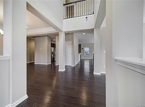 5th image of 9029 Woodview Ct Unit 54