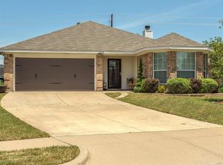 12124 Rolling Ridge Dr, Burleson, TX 76028