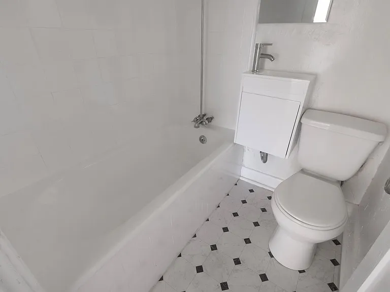 4309 S Main St #101A — Photo 15