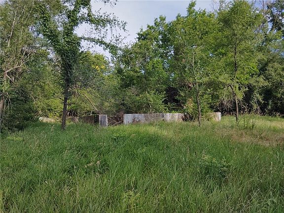 2nd image of 30218 Maple Grove Rd