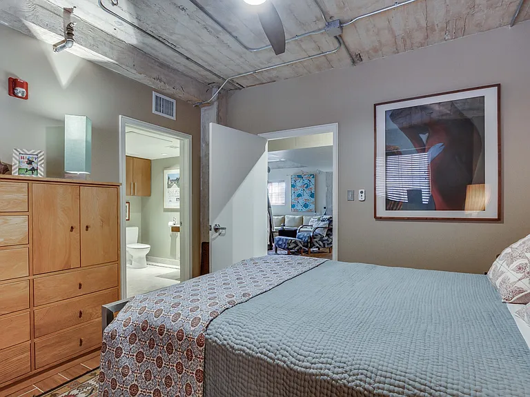 1209 N Harvey Ave #102 — Photo 27