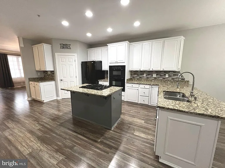 523 Dallam Ct #2 — Photo 7