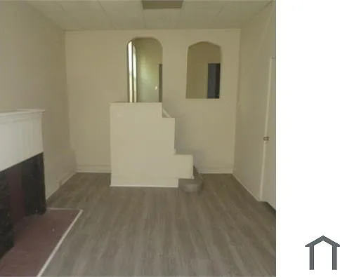 1515 W York St — Photo 9
