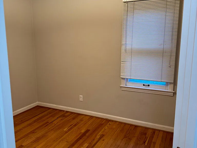 1311 N Alexander Ave — Photo 8