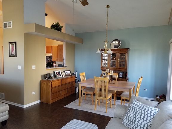 4th image of 454 Littleton Trl #39-1