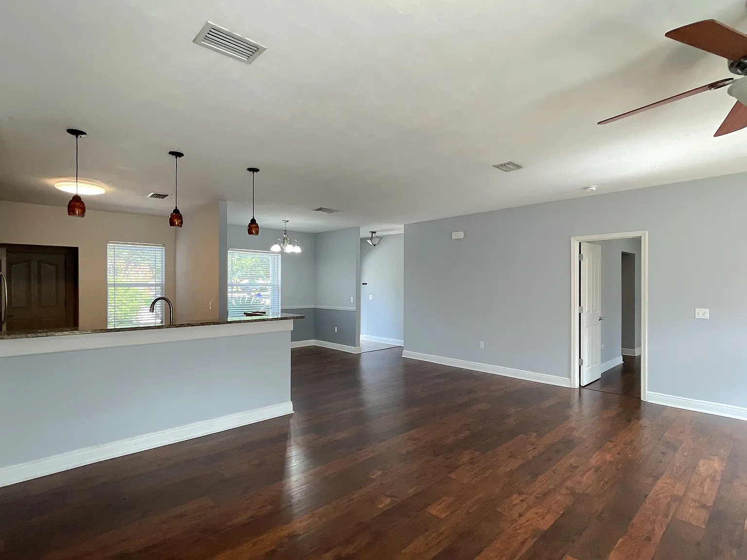 3 bed, 1684 sqft, $2,300 — Photo 3