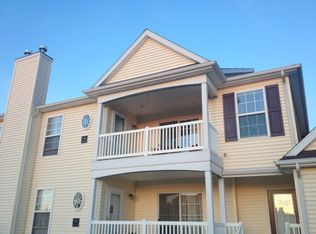 520 James St, Tolono, IL 61880