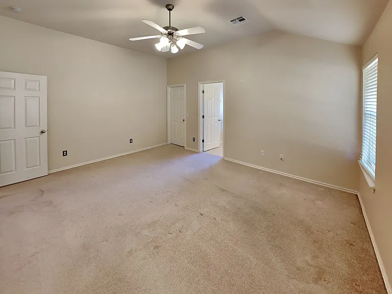 21886 Pioneer Cir — Photo 10