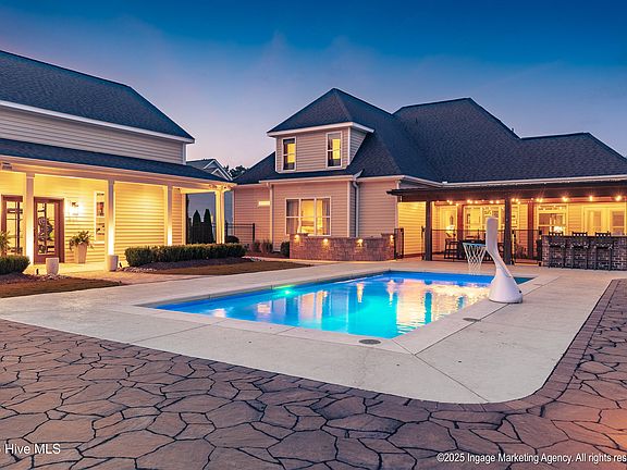 2nd image of 3048 Fernleaf Drive