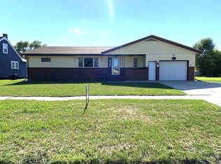 208 S 2nd St, Pender, NE 68047