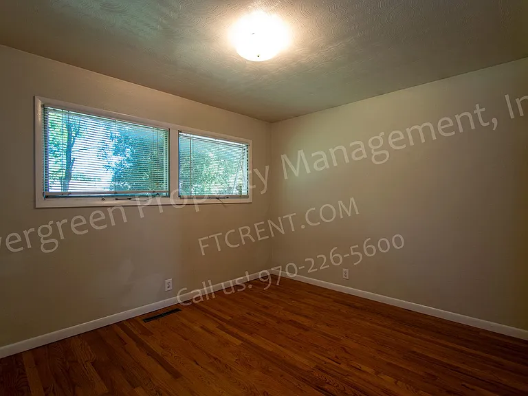 1916 Larkspur Dr — Photo 20