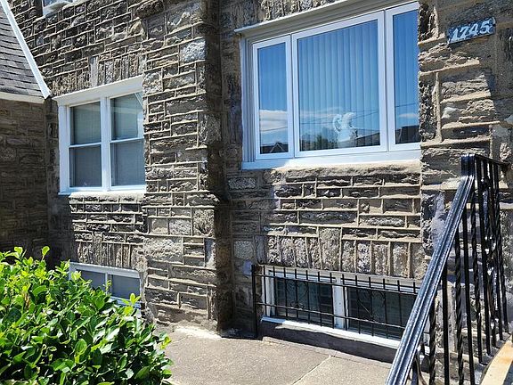 3rd image of 1745 E Tulpehocken St