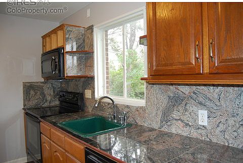 3rd image of 10676 Corona St