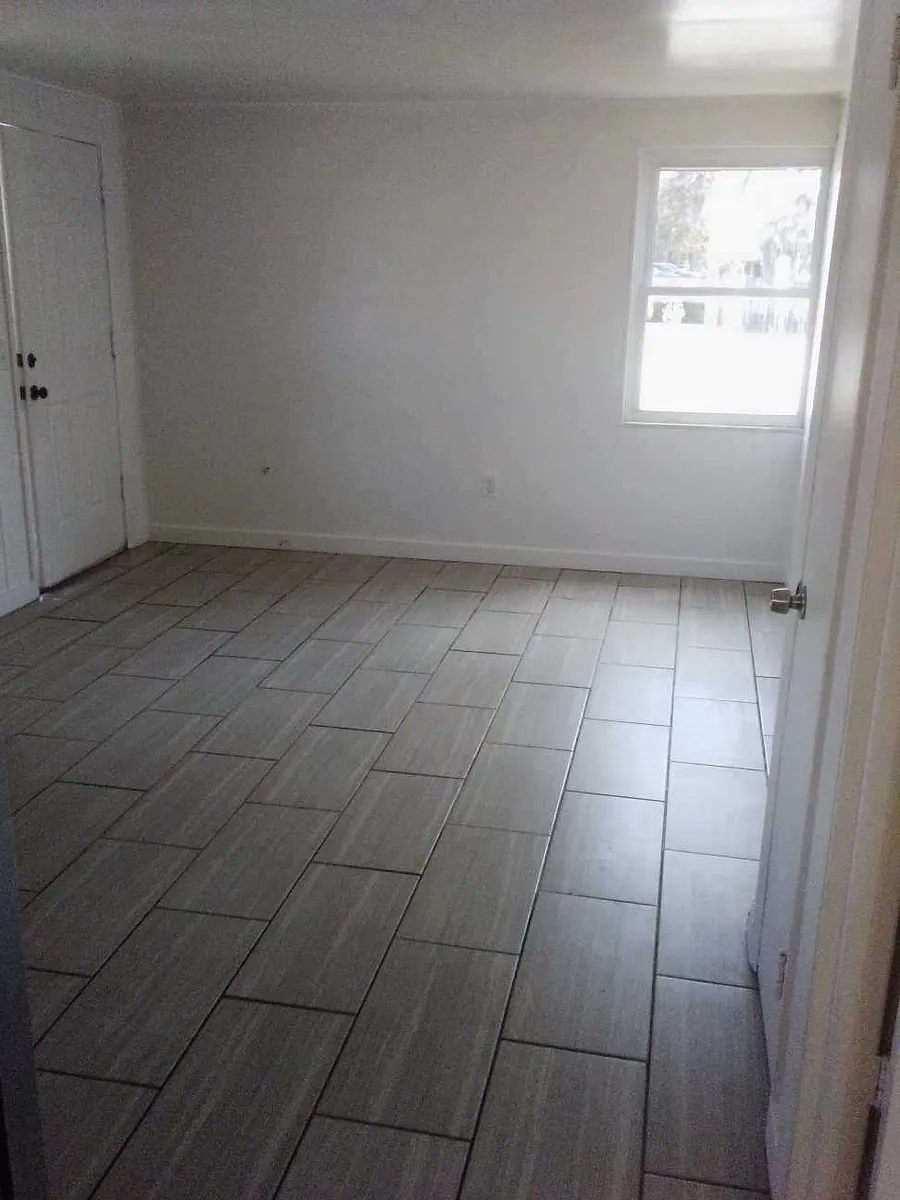 Building Photo - 1057 34th St NW #1