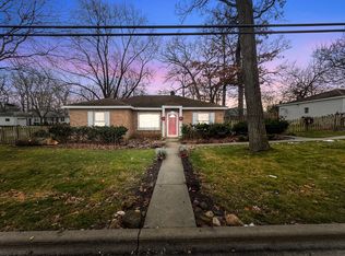 155 Harvey Ave, Grayslake, IL 60030