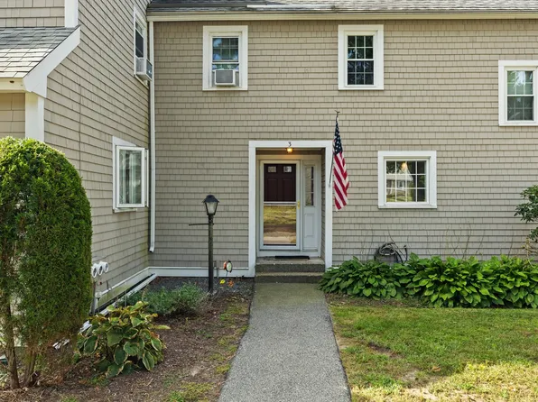 40 Megansett Dr #10C, Plymouth, MA 02360