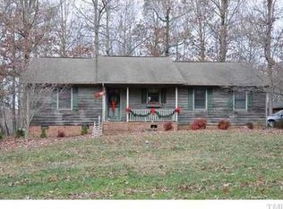 120 Hinshaw St, Siler City, NC 27344