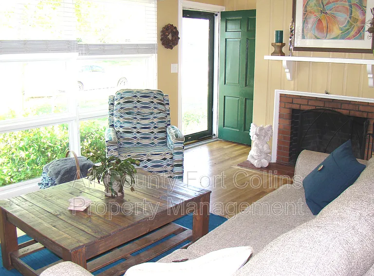 1312 Lakewood Dr — Photo 5