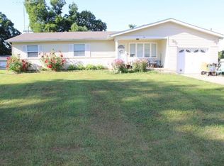 108 Carroll Dr, Clarksville, MO 63336