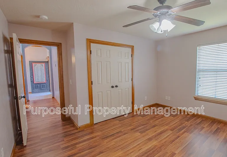 8833 NW 114th Cir — Photo 12