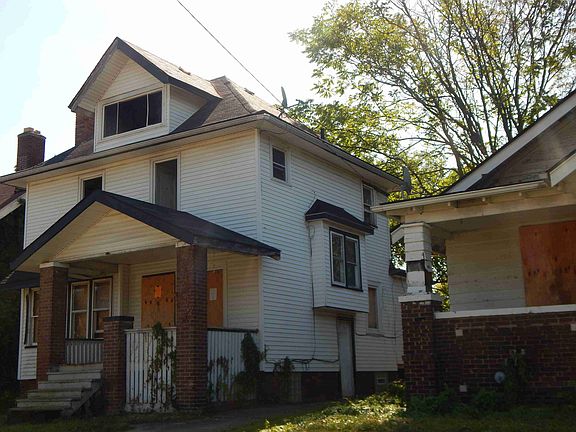 31 Cedarhurst Pl