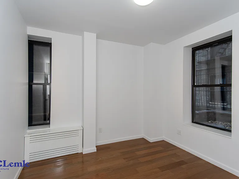 1324 Lexington Ave #2C — Photo 4