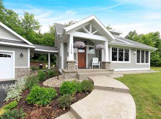 1726 S Apple Ct, Suttons Bay, MI 49682