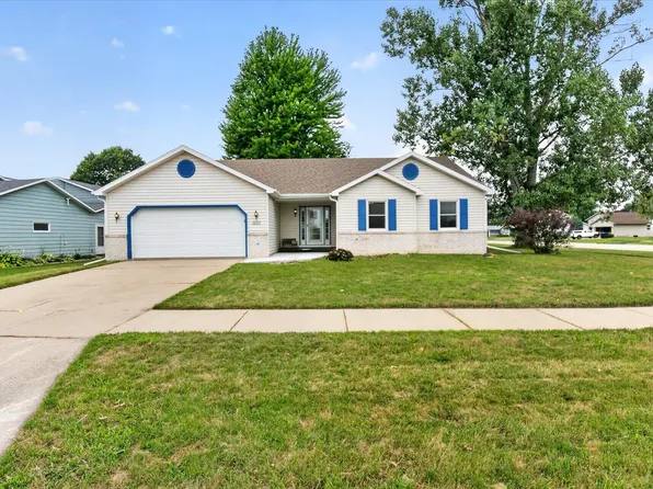 1223 Alpine Dr, Janesville, WI 53546