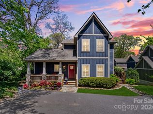 21 Roxboro Dr, Asheville, NC 28803