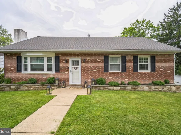 518 Forest Hills Ave, Philadelphia, PA 19116