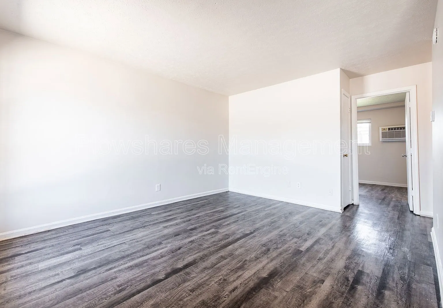 1 bed, 1.0 bath, 500 sqft, $899 — Photo 4