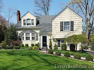 128 Chatham St, Chatham, NJ 07928