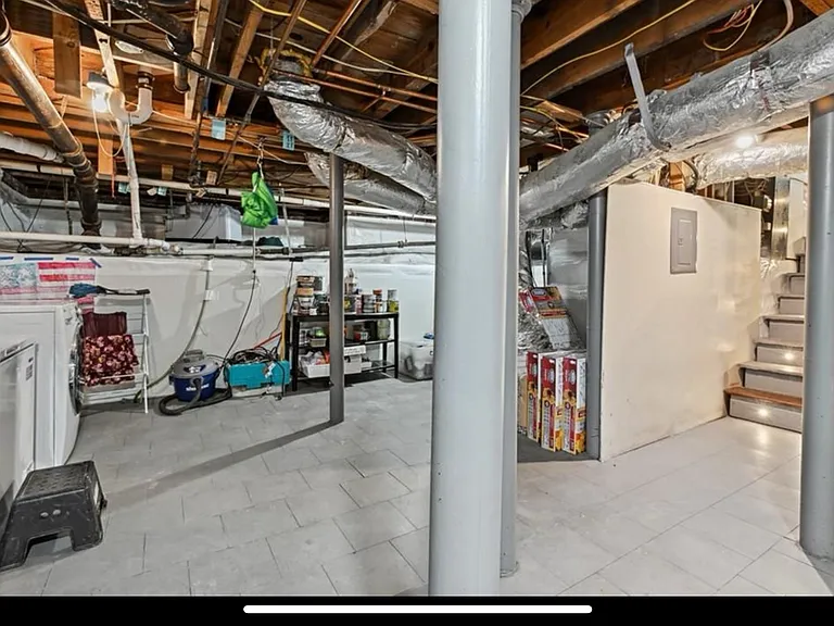205 Lindbergh Dr NE — Photo 39