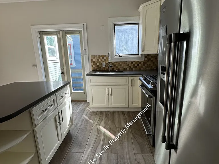 6525 Herzog St — Photo 16