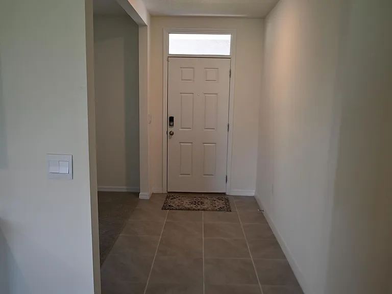 1341 Middle Lake Dr — Photo 35