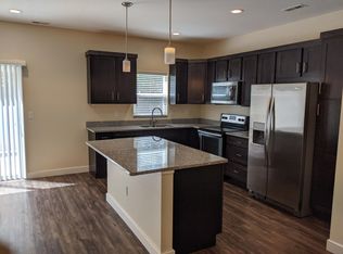 213 Colonel Dr, Findlay, OH 45840