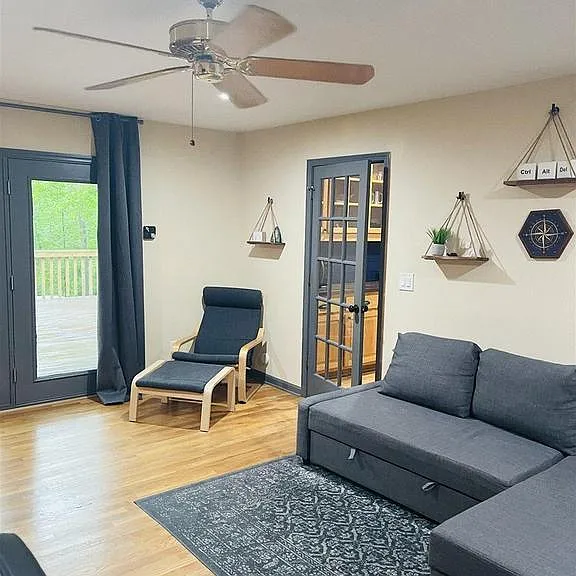 161 Alexander Dr — Photo 16