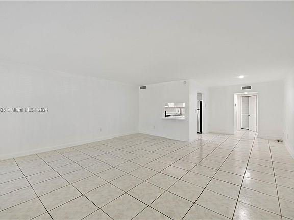 3rd image of 1885 NE 121st St APT 7