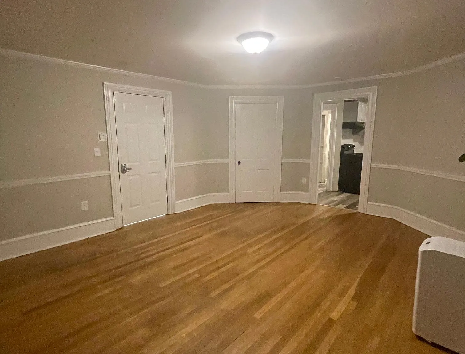 Studio, 600 sqft, $975 — Photo 2