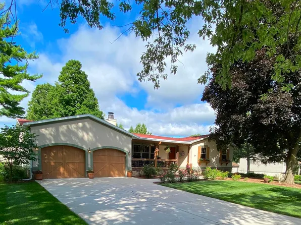 214 Johnson St, Cambridge, WI 53523