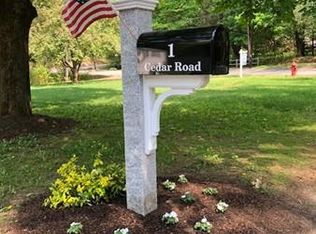 1 Cedar Rd, Lincoln, MA 01773