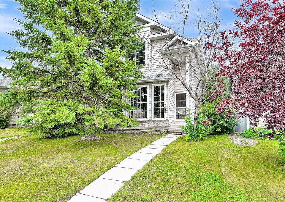 1st image of 7097 NW Laguna Way NE