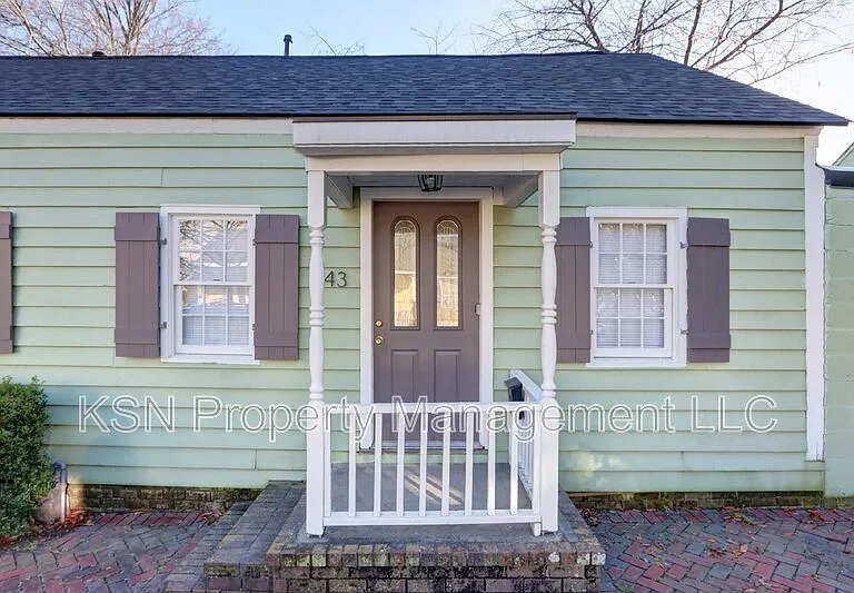 543 E Harris St — Photo 13