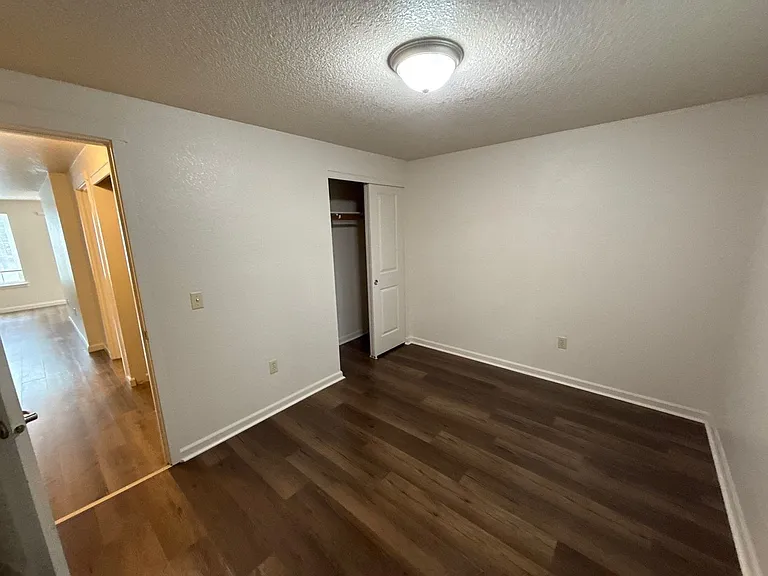 903 Bryan Ct — Photo 22
