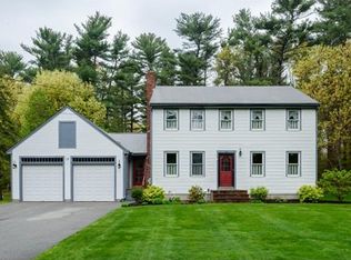 32 Hillcrest Dr, Pembroke, MA 02359