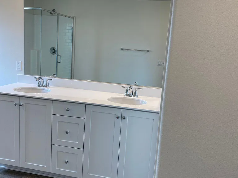 Mater Suite Bathroom