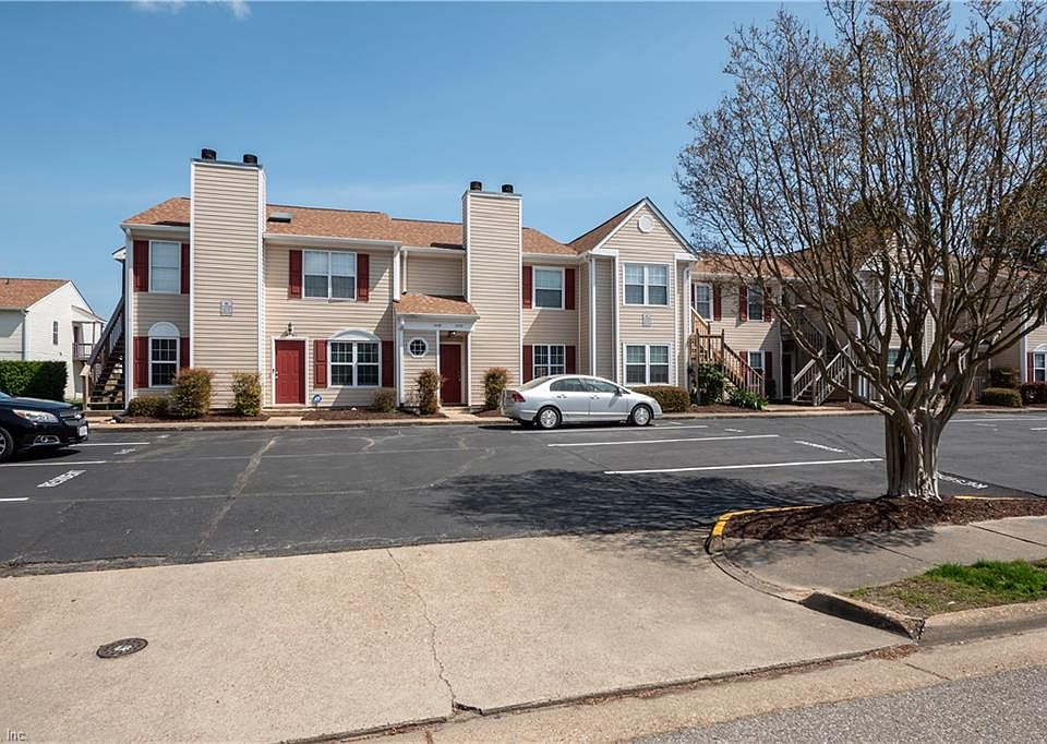 1st image of 1446 Deerpond Ln