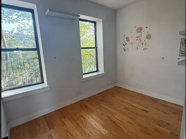 11-09 36th Avenue image 15 of 17