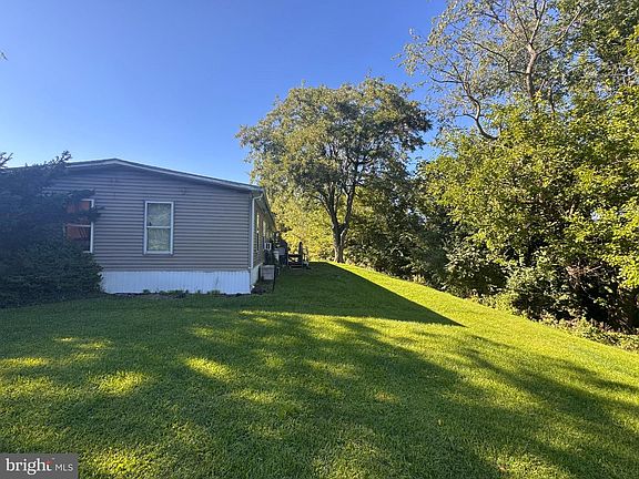 3rd image of 6175 Seanor Ct